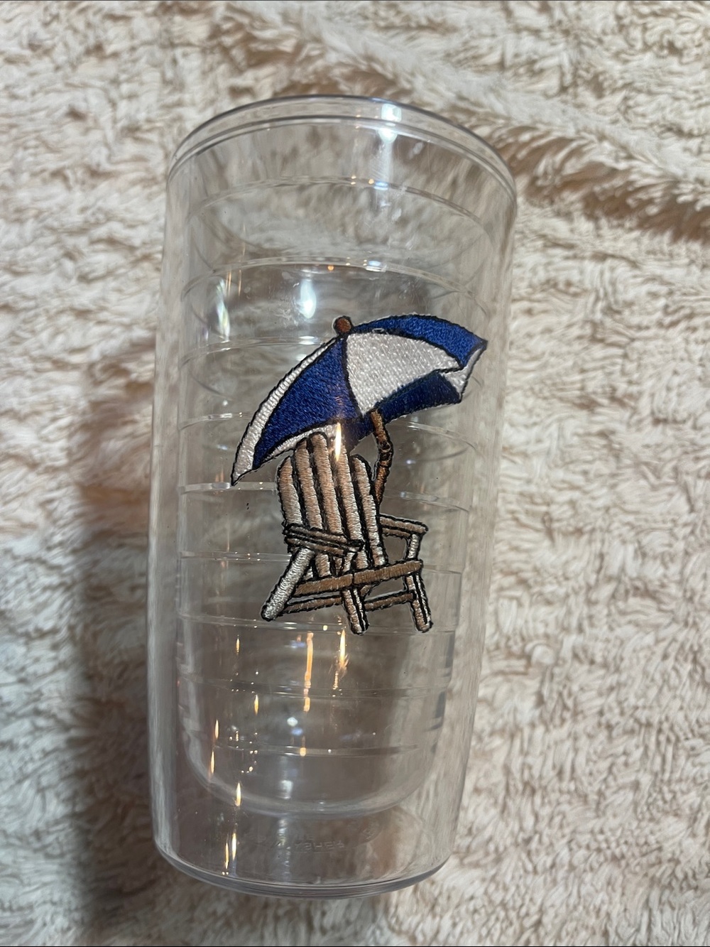 Blue and White Beach Umbrella Tumbler - tervis  16 ounce